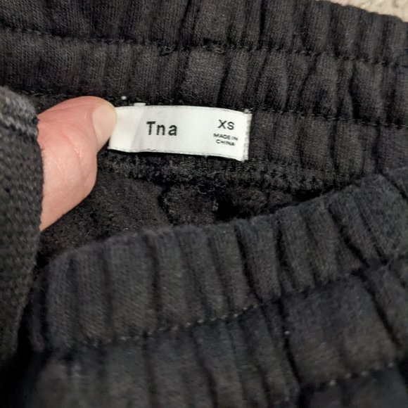 TNA Iconic Sweatpant - Picture 4 of 5